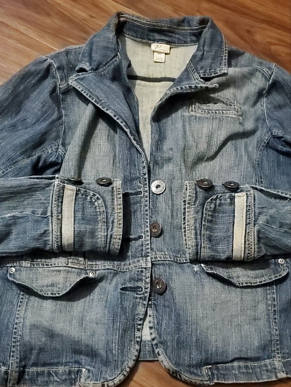 Venezia Washed Blue Denim Button Jacket - Picture 6 of 11